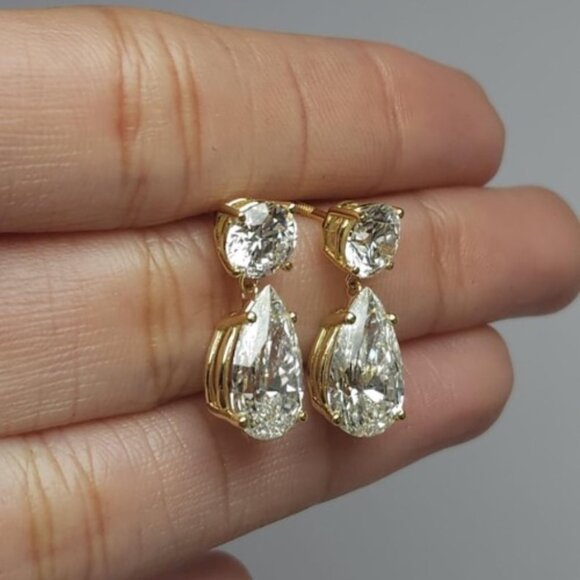 14Kt Gold 6 Ct 2 Stone Pear & Round Earrings Lab Grown Diamond Studs - Picture 4 of 4